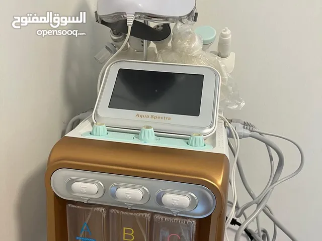 Hydro facial machine with stand