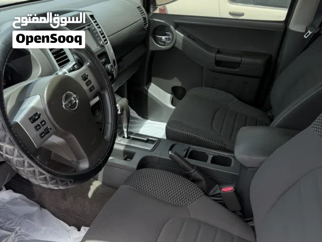 2015 نيسان X-تيرا Standard
