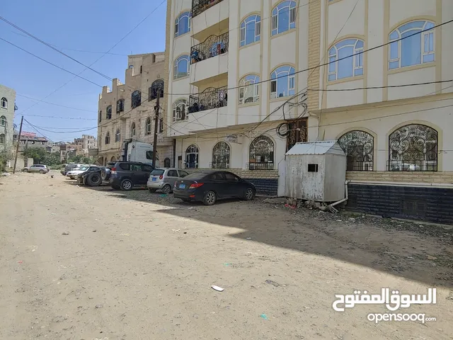 135m2 4 Bedrooms Apartments for Sale in Sana'a Haddah