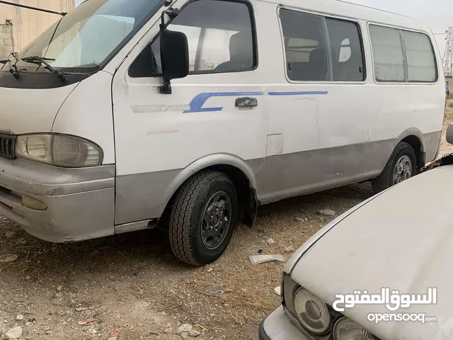 Used Kia Pregio in Mafraq