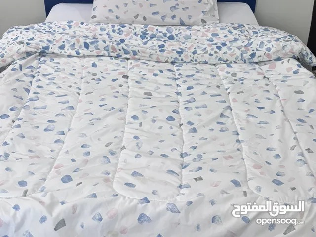 3إسره معروضه للبيع