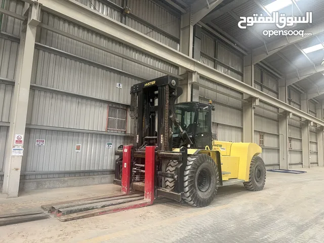 للإيجار رافعات شوكيه معدات ثقيله بجميع أنواعها تغطيه مشاريع
