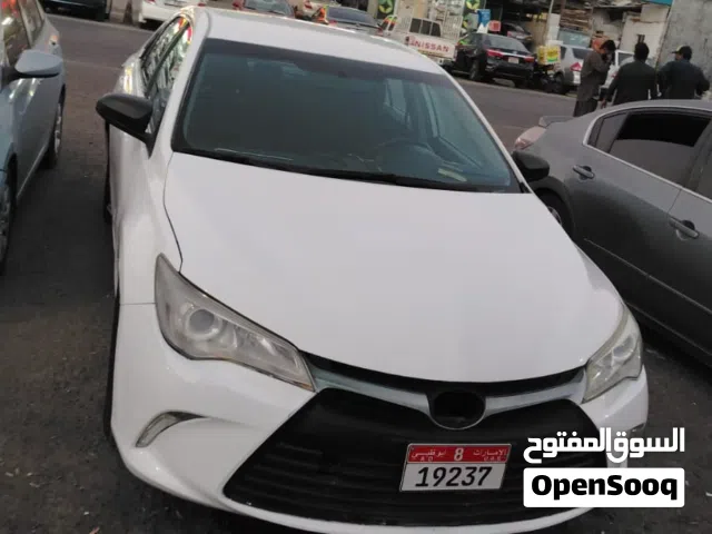 تويوتا كامري للبيع 2017