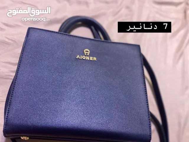 شنتات متنوعة للبيع