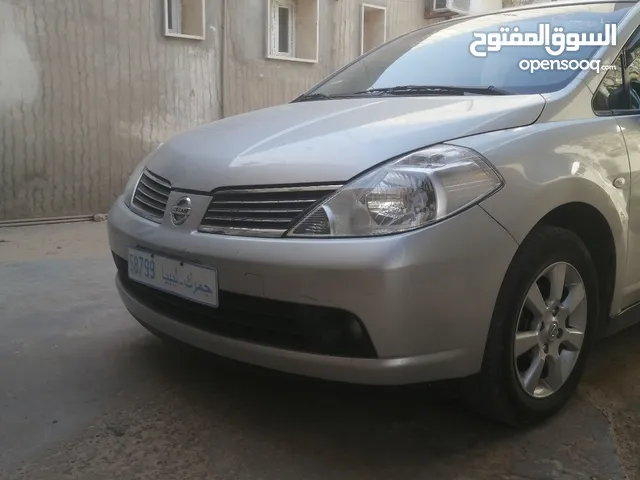 Auto Lock System Used Nissan in Tripoli