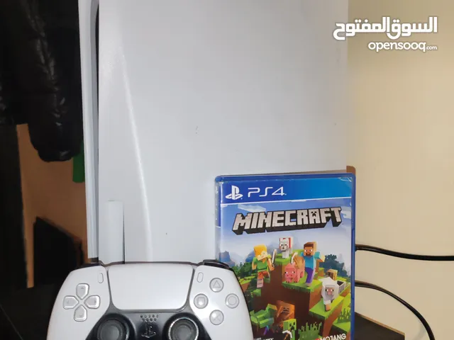 PS5 normal + Manette + Minecraft – Importée du UK – Très bon état – (Négociable)