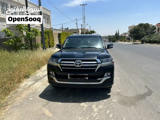 2019 Toyota Land Cruiser Grand Touring