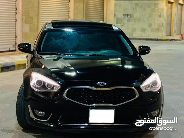 Used Kia Cadenza in Tripoli