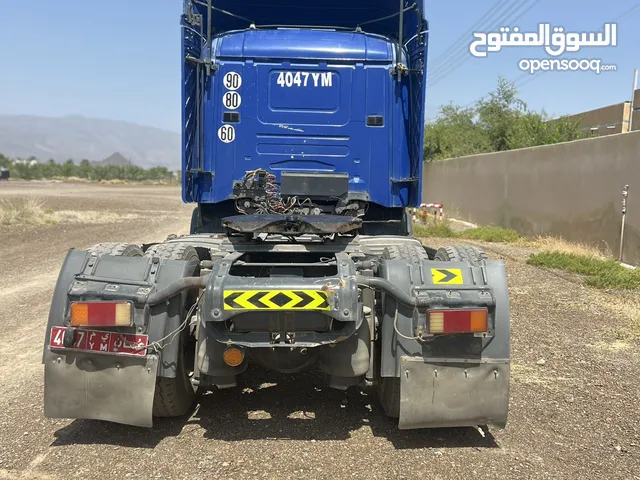 Tractor Unit Scania 2001 in Al Dakhiliya