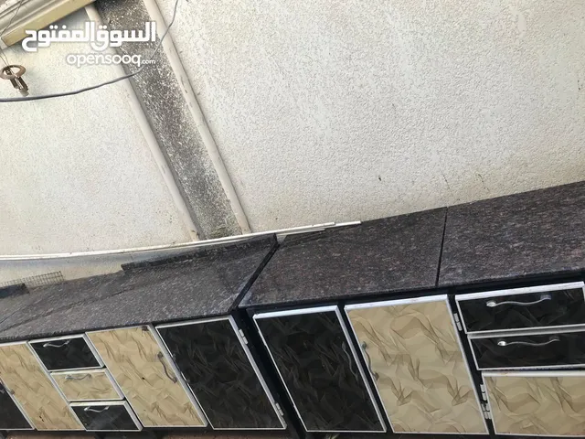 كاونتر نضيف طابق ارضي فقط