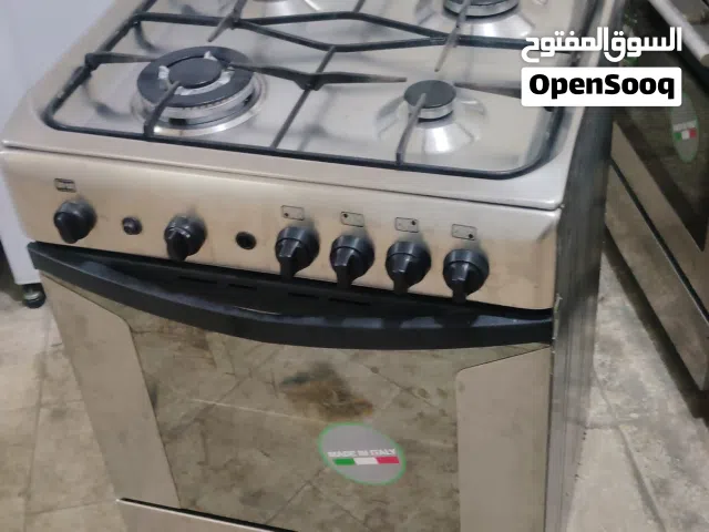 نبيع طباخ 4 شعله مقاس 60 في 60 اندست ايطالي بحاله ممتازه معا التوصل التشغيل والكفاله