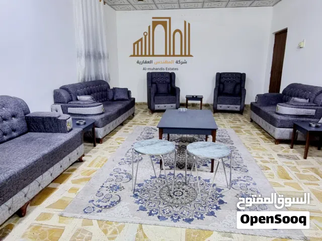241 m2 3 Bedrooms Townhouse for Rent in Basra Maqal