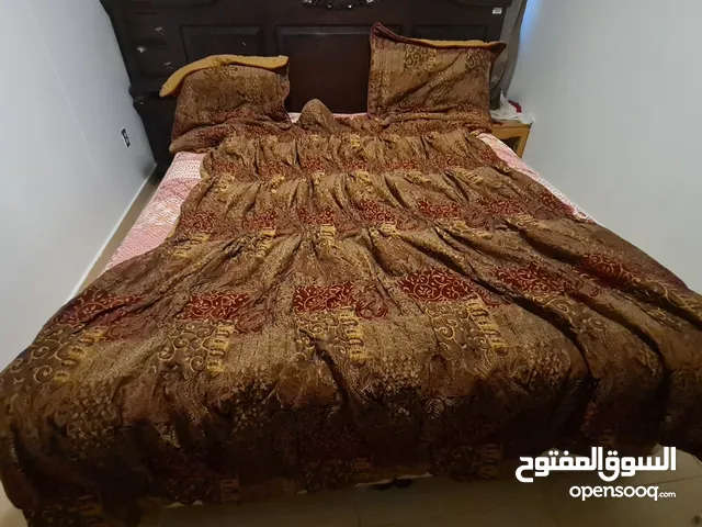 بطانية سرير