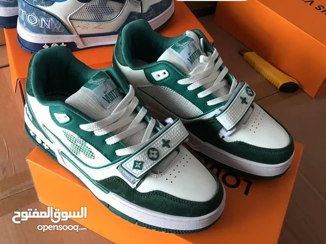 45 Sport Shoes in Abu Dhabi