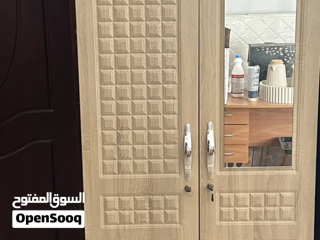 خزانة ملابس