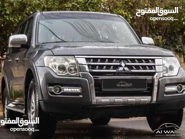 ميتسوبيشي باجيرو موديل 2015 للبيع
