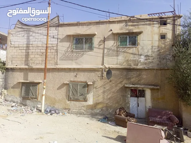 180m2 4 Bedrooms Townhouse for Sale in Zarqa Al Zarqa Al Jadeedeh