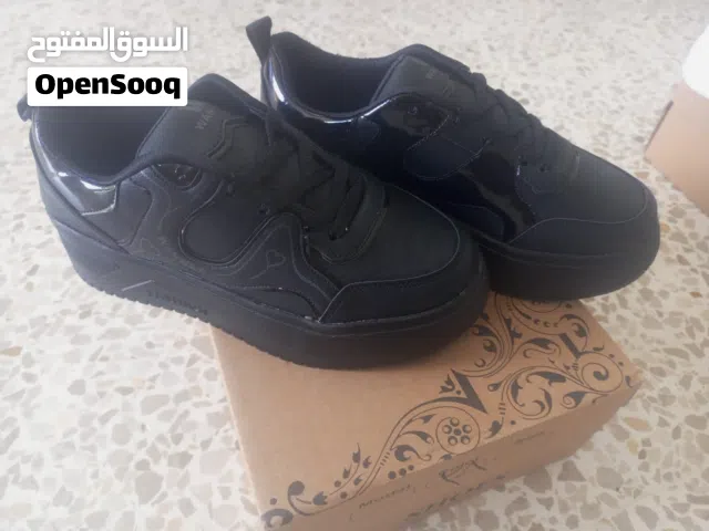 حذاء نسائي Wanmex