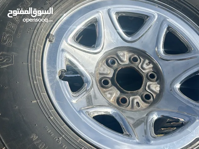 Avon 17 Tyre & Rim in Al Batinah