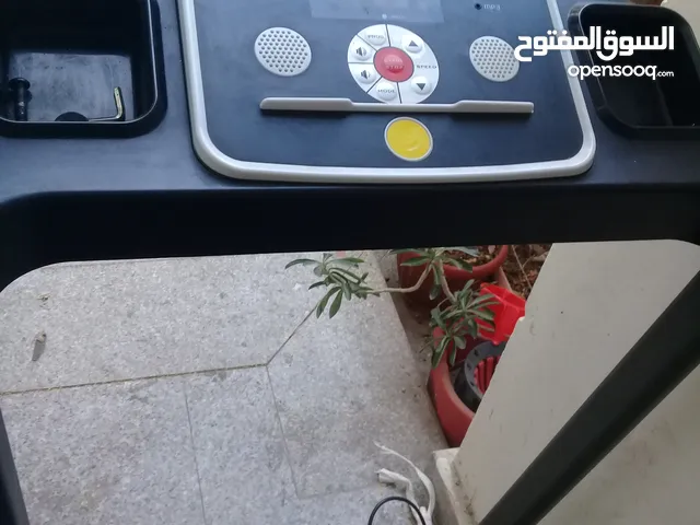 جهاز مشي مستعمل استعمال خفيف