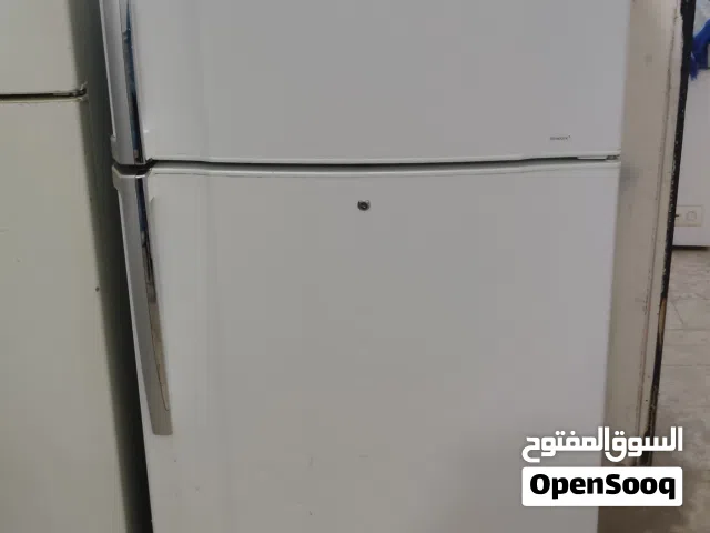 متوفر ثلاجه بحاله ممتازه حجم متوسط ثلاجه توشيبا 18 قدم معا التوصيل تبريد وتجميد قوي