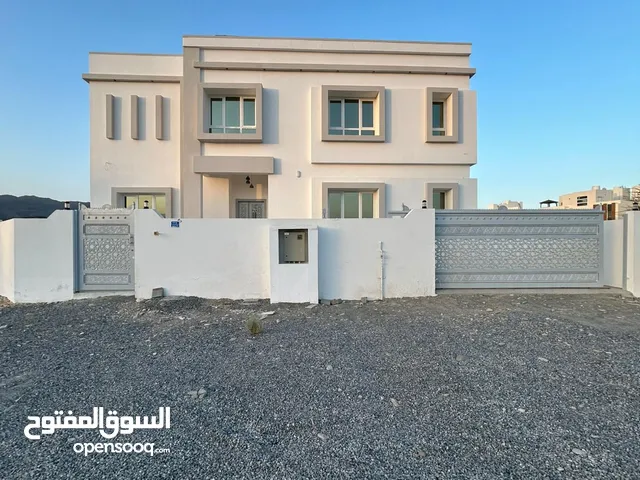 410 m2 More than 6 bedrooms Villa for Sale in Muscat Amerat