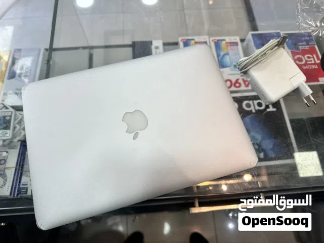 MacBook Air 2012 مع شاحن