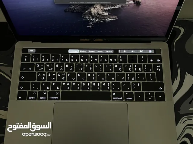 MacBook Pro (13-inch, 2017, Four Thunderbolt 3 Ports)