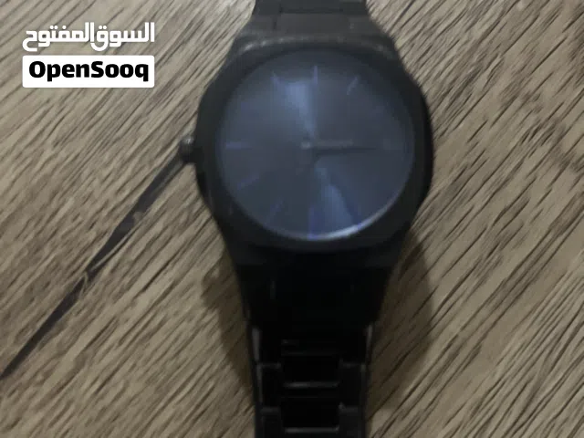 SKMEIساعه حلوه شرايه 250دينار حدي فيه 100