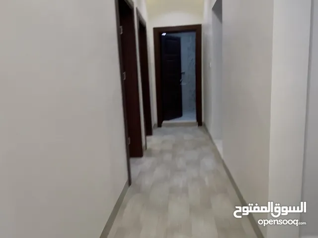 للايجار شقة 3 غرف في جنوب عبدالله مبارك