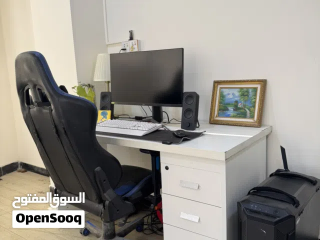 مكاتب للبيع