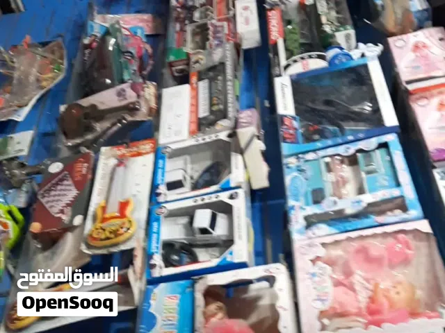 البيع سوبر ماركت 6فتحات في صنعاء حي حده تشتغل بي اليوم 400لف الي ،300لف السعر 12000000عرطه