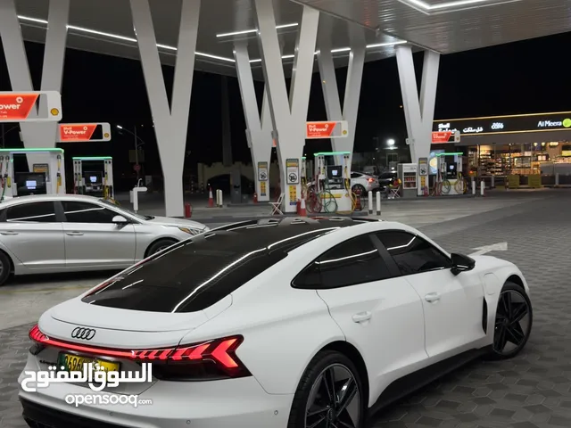 AUDI ETRON GT QUATTRO GCC 2022