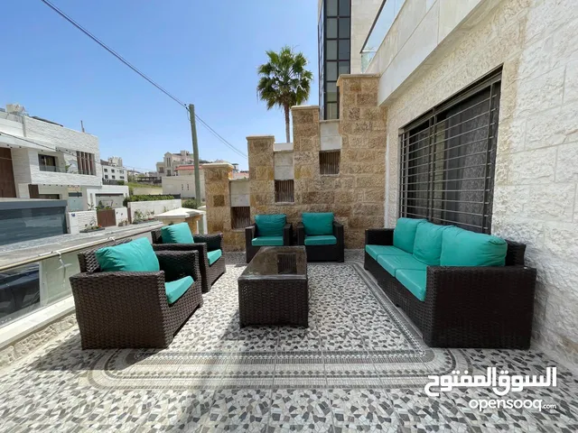 220 m2 4 Bedrooms Apartments for Sale in Amman Dabouq