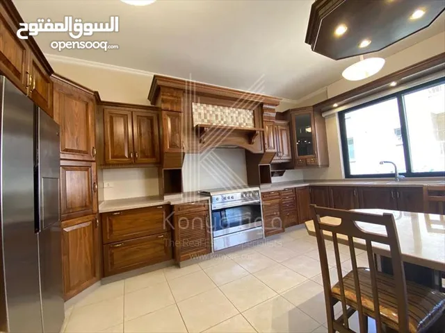 316 m2 4 Bedrooms Apartments for Sale in Amman Um Uthaiena