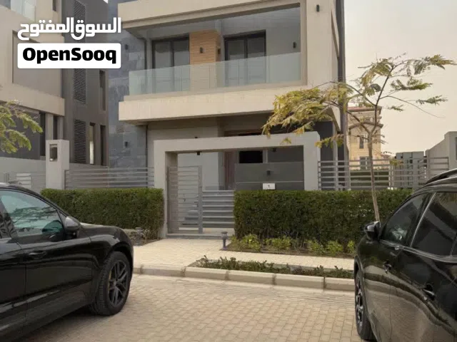 228 m2 5 Bedrooms Villa for Sale in Cairo Fifth Settlement