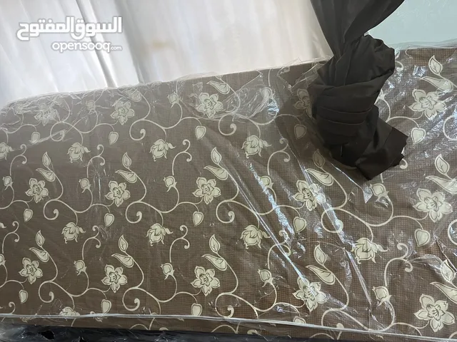 3 فرشات أسرة شبه جديده بحالة ممتازه