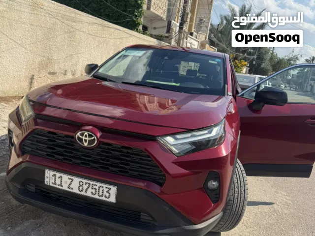 2023 تويوتا راف فور LE
