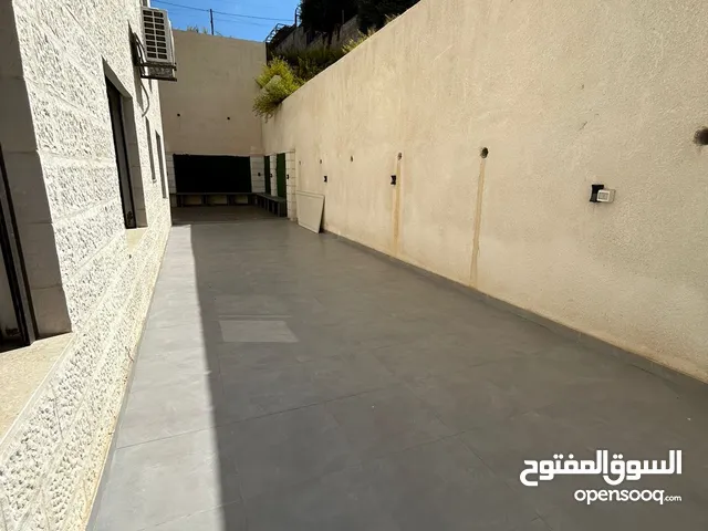 315 m2 3 Bedrooms Apartments for Sale in Amman Airport Road - Manaseer Gs