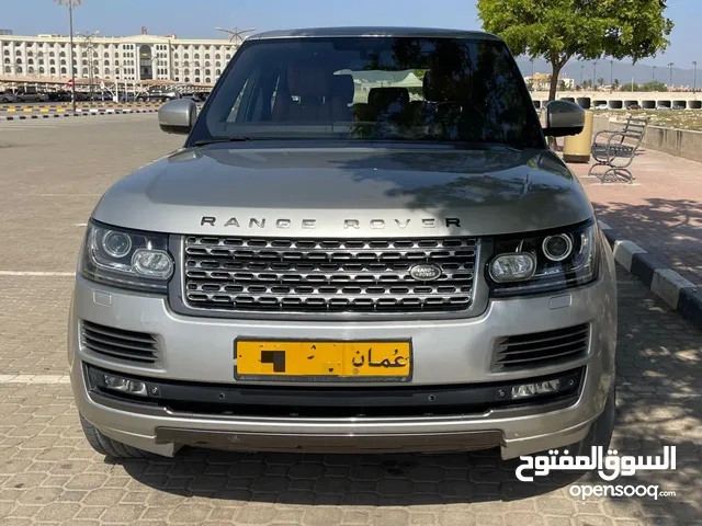 Land Rover Range Rover 2015 in Dhofar