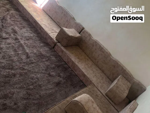 كنب او فراش عربي ارضي