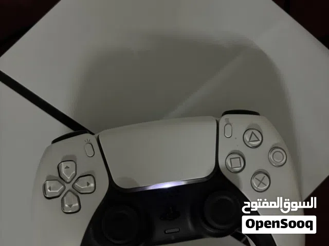 للبيع: بلايستيشن 5 ديجيتال – بحالة ممتازة