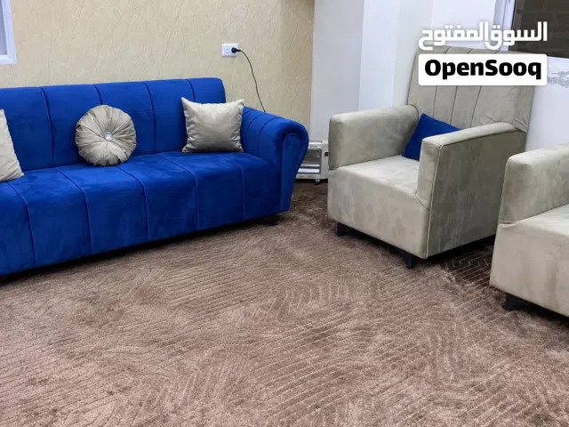 طقم كنب سبع مقاعد فخم جديد لم يستخدم نهائيا سبع مقاعد