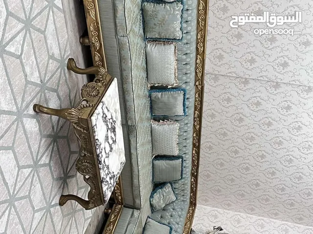 Complete furniture carpet +sofa+ curtains