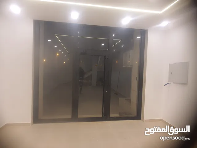 صالة موأجره للبيع دورين في محلات نادي السد الكيش جنب شركة الخلي