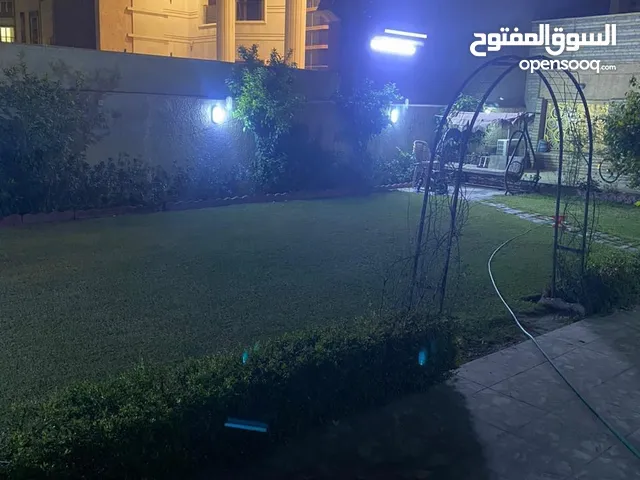 600 m2 5 Bedrooms Townhouse for Sale in Baghdad Saidiya