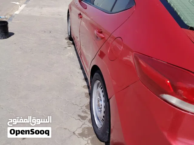 2017 هيونداي النترا GL