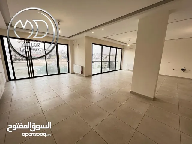 225 m2 5 Bedrooms Apartments for Sale in Amman Khalda