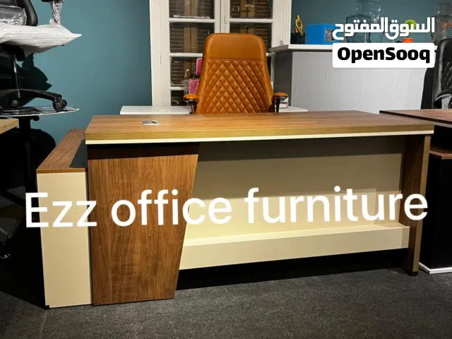 مكتب مدير مودرن خشب mdf اسباني مستورد من شركة عز للأثاث المكتبي