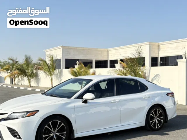 2019 تويوتا كامري SE